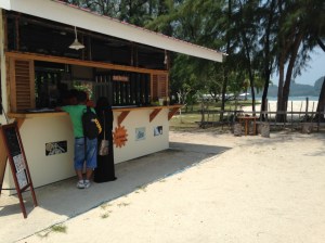 MY Tanjung Rhu burka