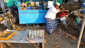 india-fish-man-and-motorcycle