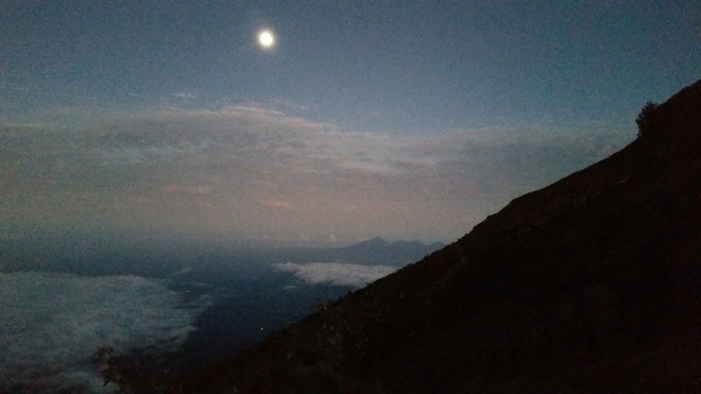 Mt. Agung moon before sunrise